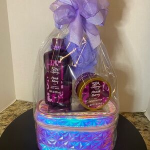 Peach Berry Bath Set - Purple